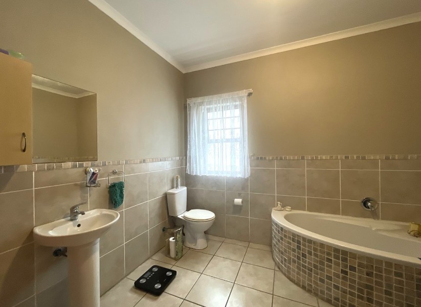 3 Bedroom Property for Sale in Fountains Estate Eastern Cape